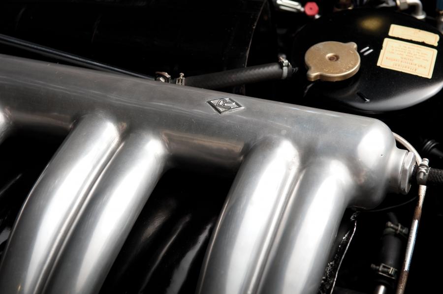  Mercedes-Benz 300 SL Roadster 1961 года  (фото 17 из 30)